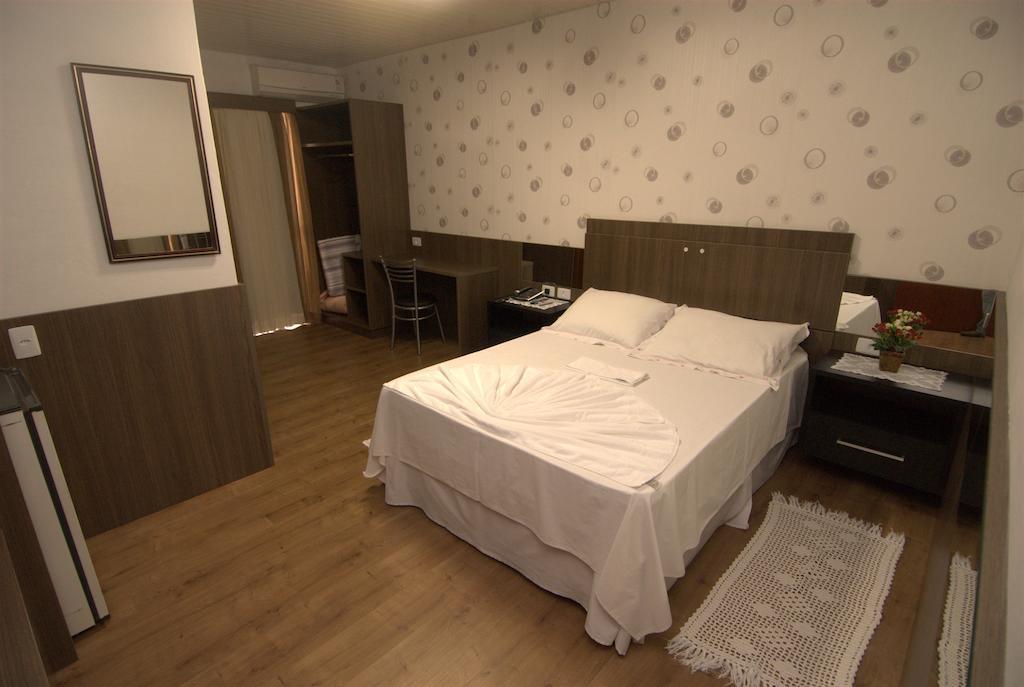 Novo Hotel Tinho Rio do Sul Bilik gambar