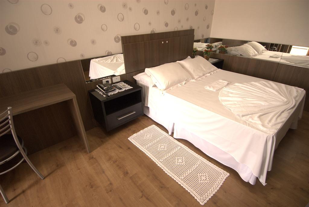 Novo Hotel Tinho Rio do Sul Bilik gambar